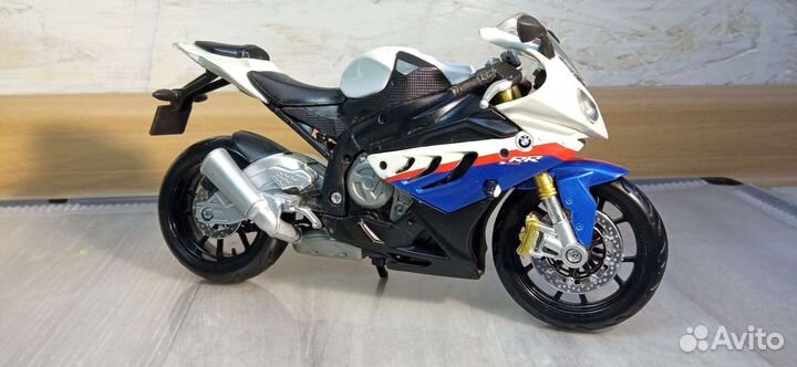 Модель мотоцикла BMW S1000 RR 1/12 1:12