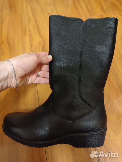 Сапоги кожаные зимние 39 40 р новые