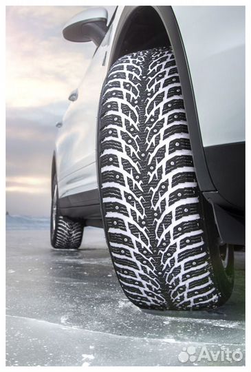 Nokian Tyres Hakkapeliitta 9 SUV 215/65 R17 103T