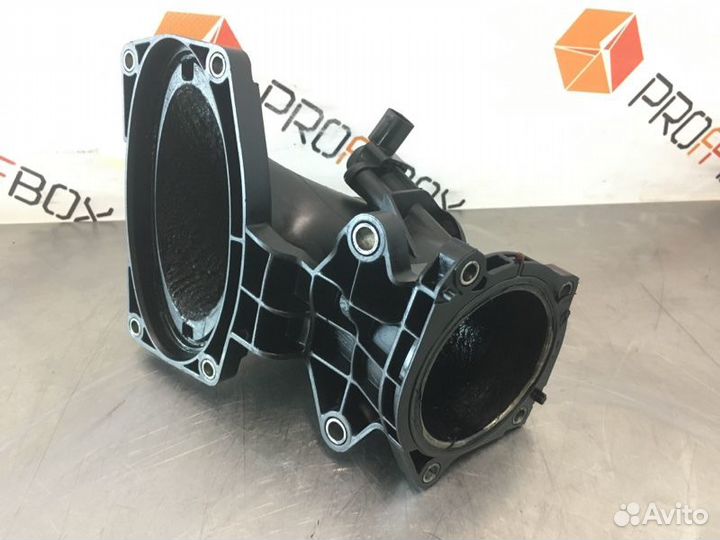 Патрубок (трубопровод, шланг) Mercedes C-Class