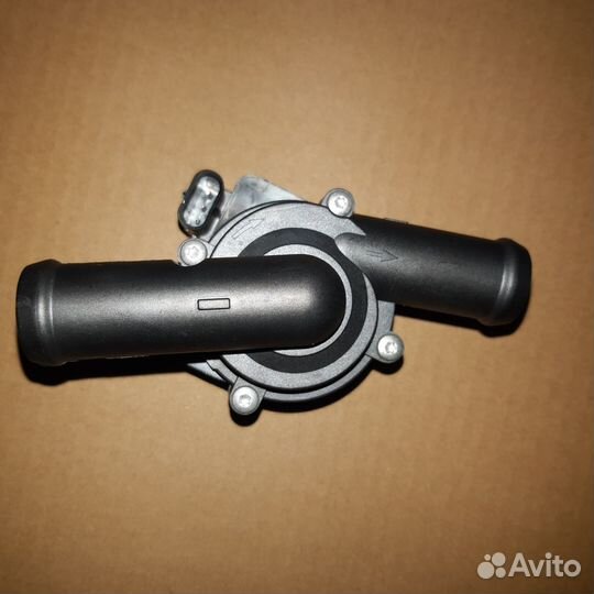 Насос водяной LR039070