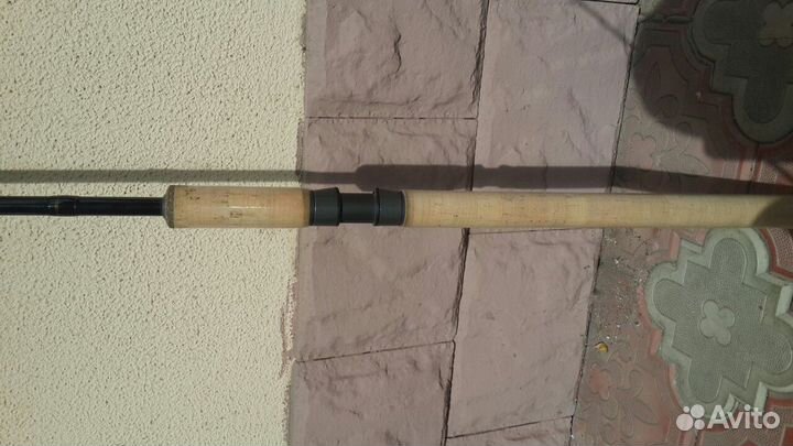 Спиннинг штекерный 300см новый