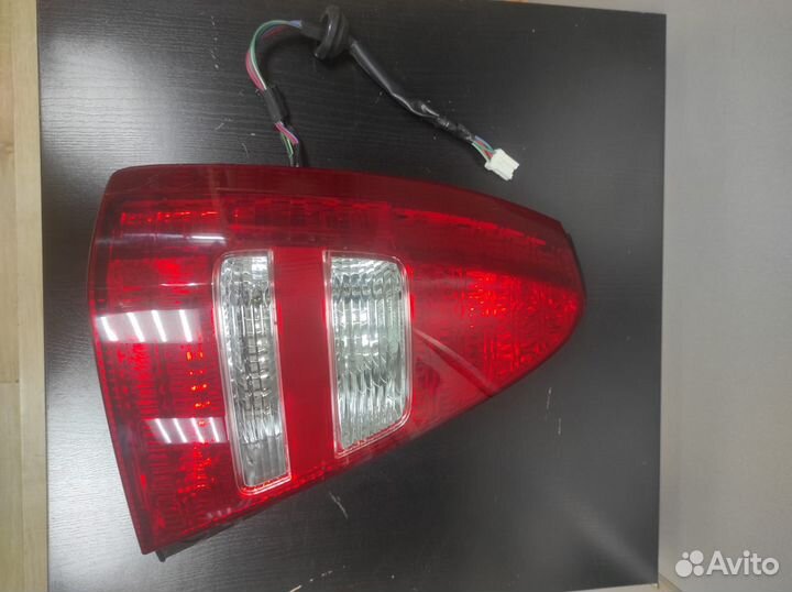 Фонарь задний левый subaru forester