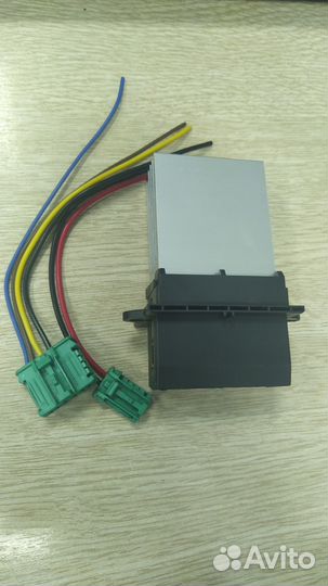 Резистор печки с разъемами Nissan Citroen Renault