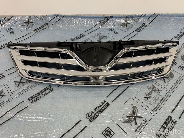 Решетка радиатора Toyota Corolla 150