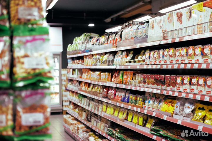 Продавец гастронома
