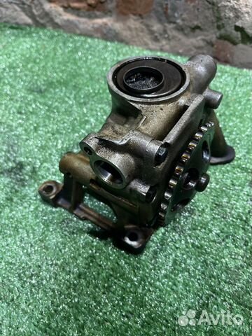 Масляный насос Audi ALF 2.4-2.8