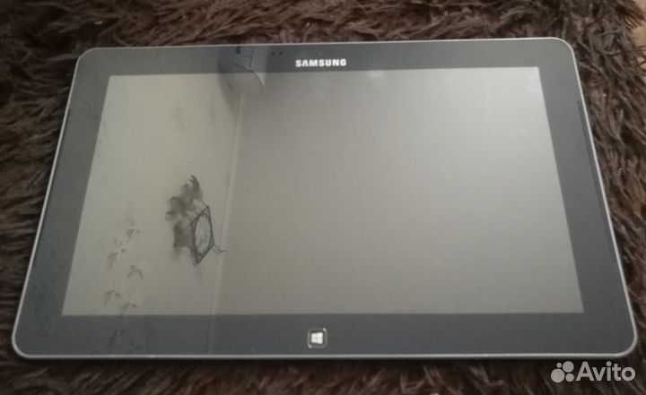 Планшетный компьютер Samsung XE500T1C