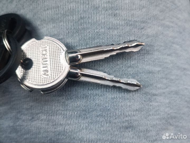 Замок для рольставней