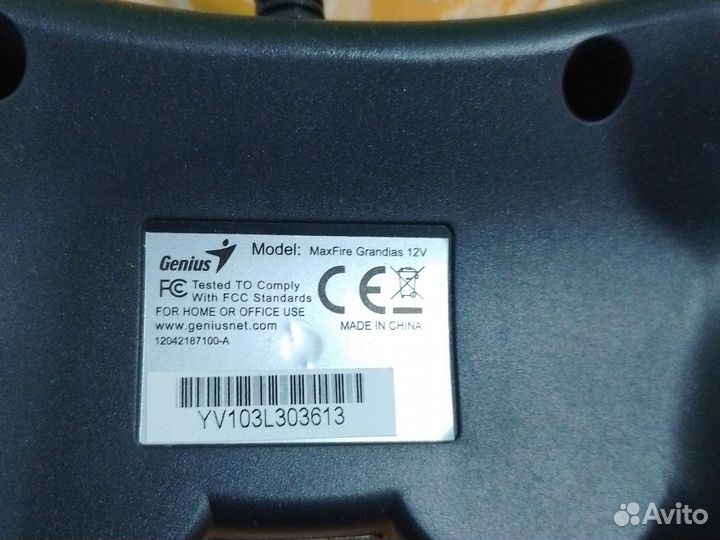 Геймпад genius