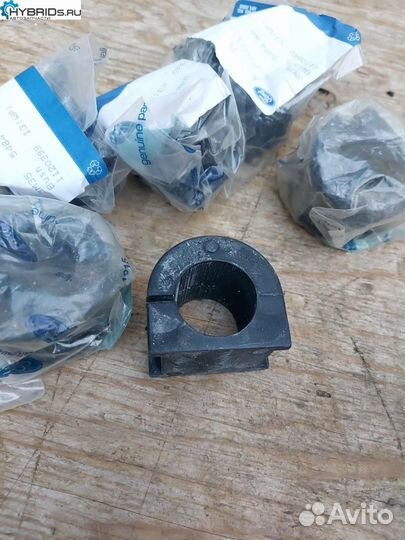 Втулка стабилизатора передняя Ford 3 4 524 361