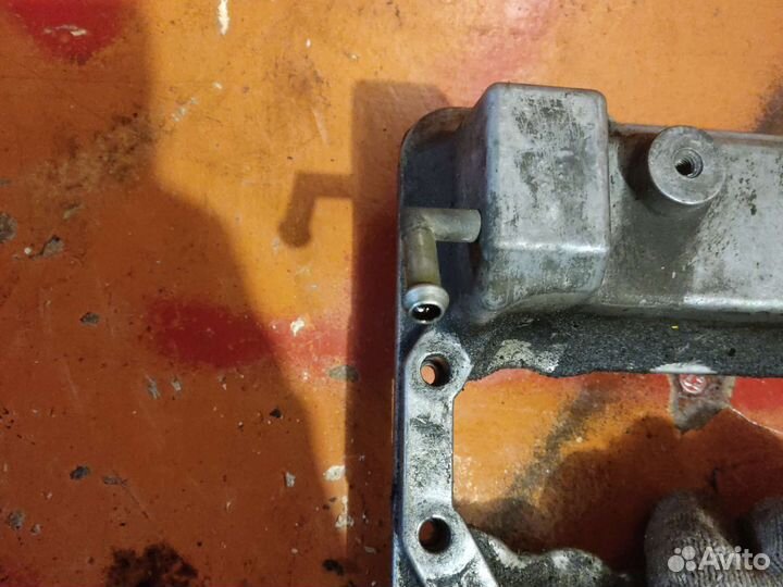 Крышка головки блока цилиндров mitsubishi 4g93 gdi