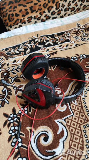 Игровые наушники