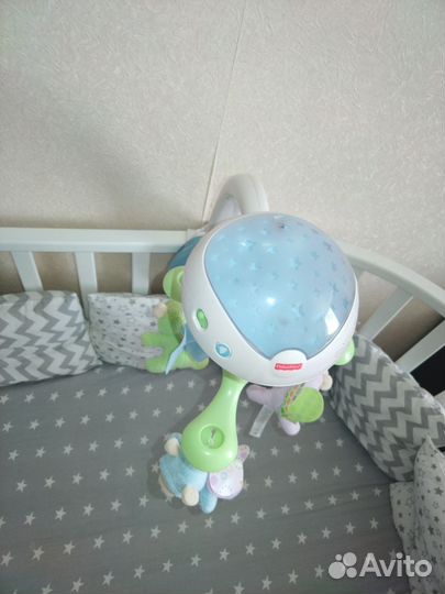 Мобиль на кроватку fisher price