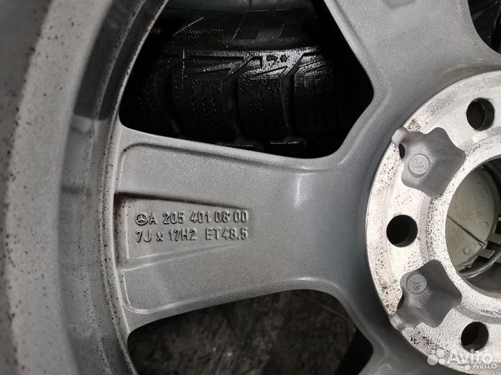 R17 Bridgestone Blizzak LM-32 225/50, PCD 5x112 DIA 66.6