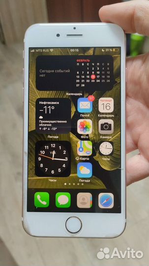 Телефон iPhone 6s