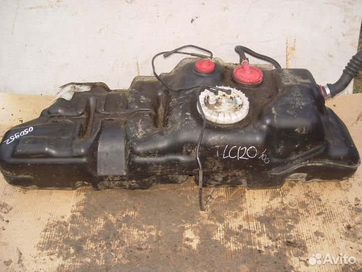 Топливный бак Toyota land cruiser120 03г