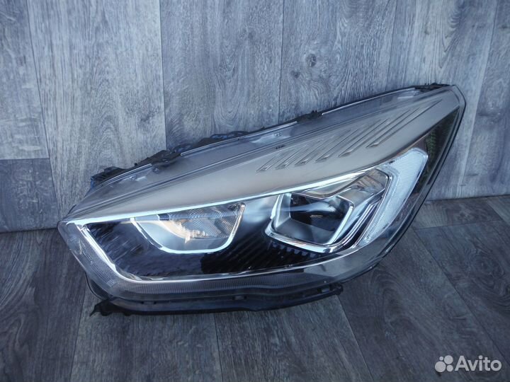 Фара левая №22 ford Kuga 2 2019