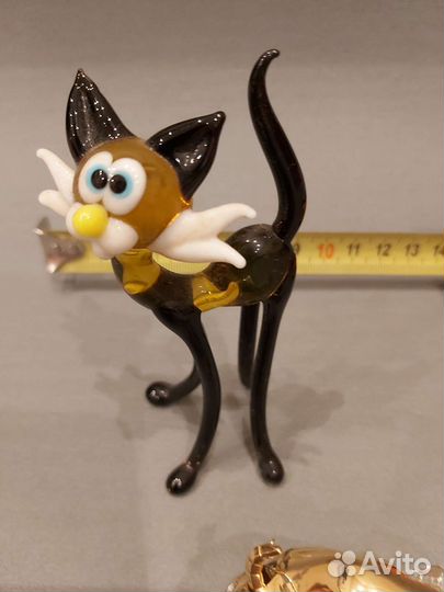 Статуэтки из стекла