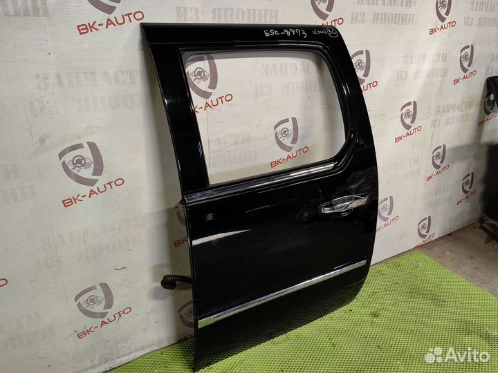 Дверь задняя левая Cadillac Escalade ESV GMT900