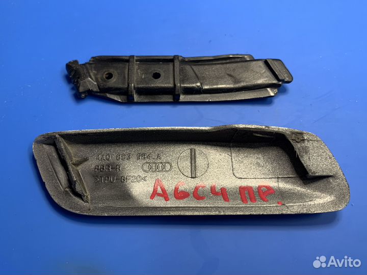 Молдинг заднего правого крыла Audi A6 C4