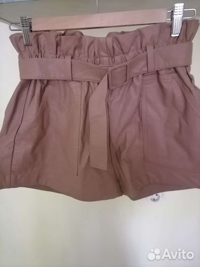 Кожаные шорты