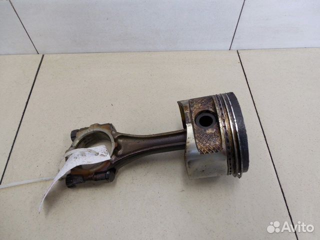 Поршень с шатуном Avensis I 1997-2003