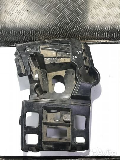 Направляющая заднего бампера левая BMW X1