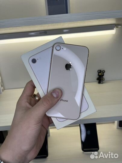 iPhone 8, 64 ГБ