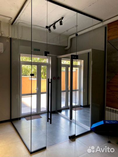 Дверная перегородка