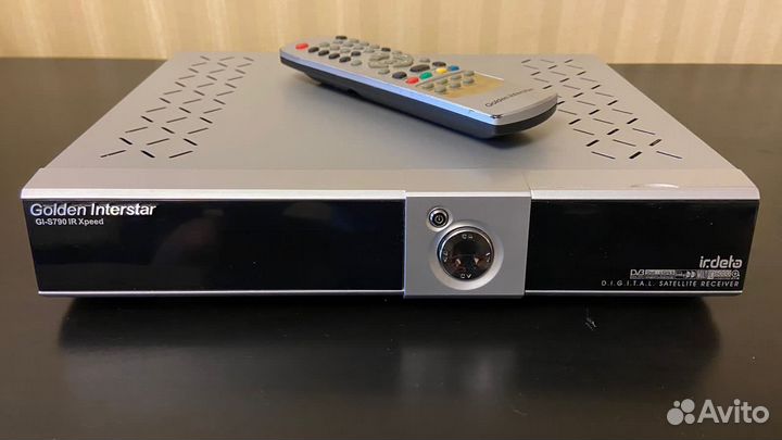 Спутниковый ресивер Golden interstar