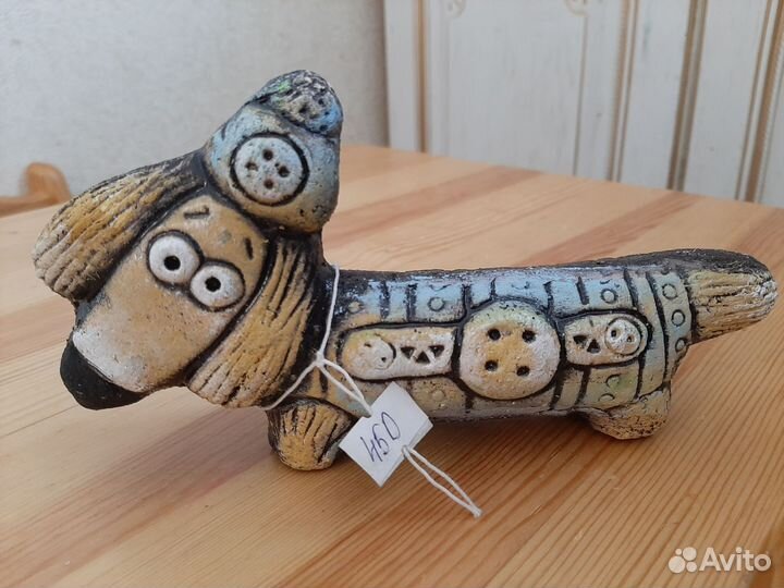 Фигурка таксы