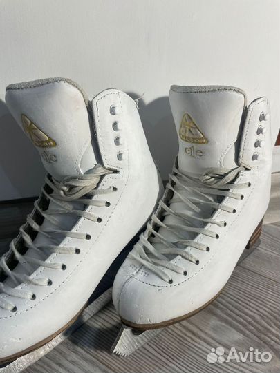 Фигурные коньки jackson