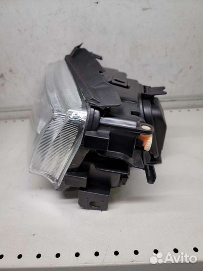 Фара передняя левая Audi A4 B5 1995-1998