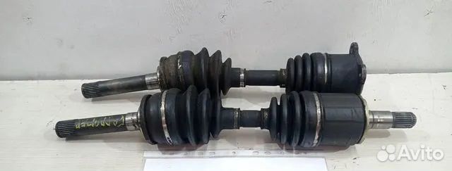 Полуось со шрусом 2.5д Hyundai Galloper 2, 2002г