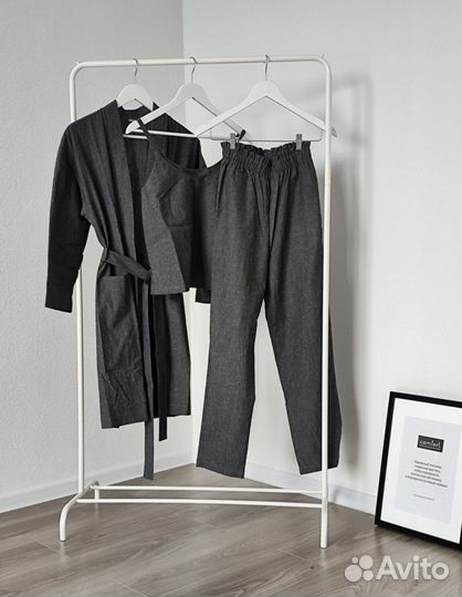 Вешалка напольная металлическая