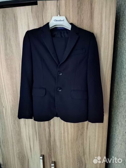 Костюм для мальчика, пиджак и двое брюк