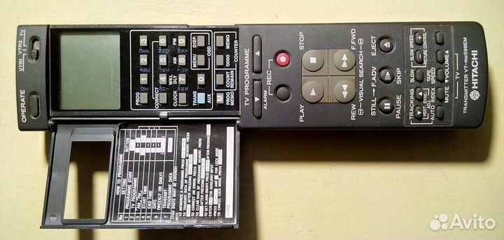 Пульт видеомагнитофона Hitachi VT-RM598EM