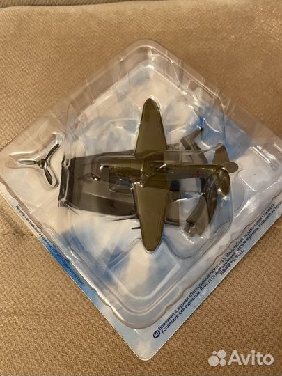 Легендарные самолеты Ут-2 и Як-7 deagostini