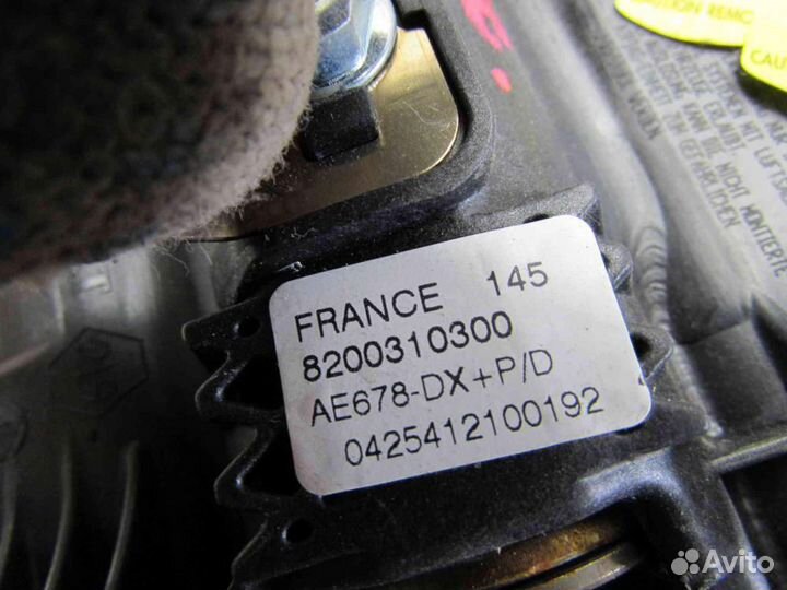 Подушка безопасности в рулевое колесо для Renault Scenic 2 2003-2009г