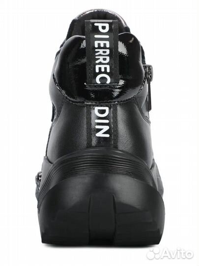 Новые кроссовки,натуральная кожа