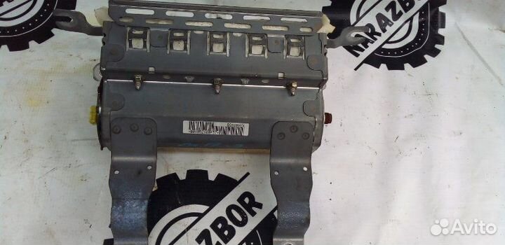 Подушка безопасности пассажира Mitsubishi Pajero