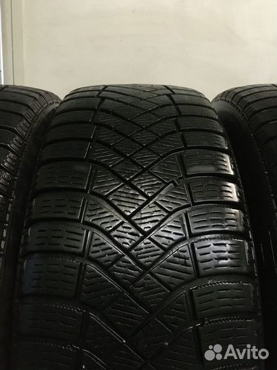 Pirelli Ice Zero FR 215/60 R17 100T