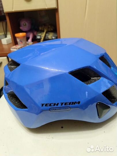 Шлем и комплект защитной экипировки Tech team