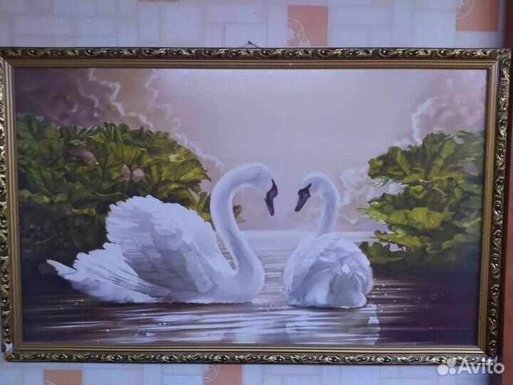 Картина с лебедями