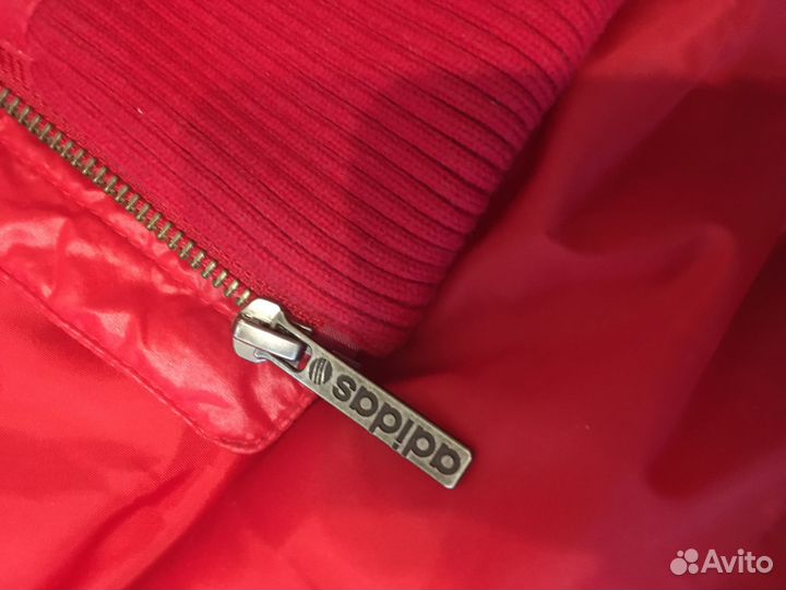 Жилетка adidas на девочку 8-9 лет