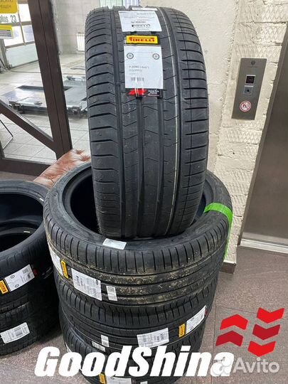 Pirelli P Zero PZ4 265/40 R22