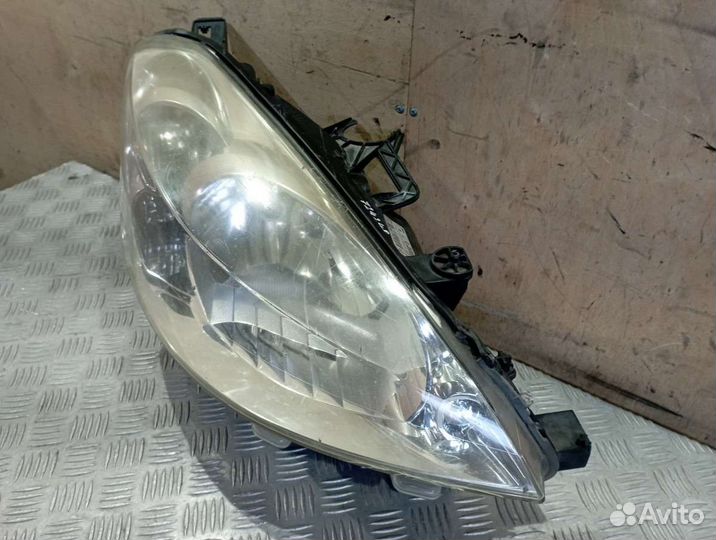 Фара правая, Peugeot Partner 2008