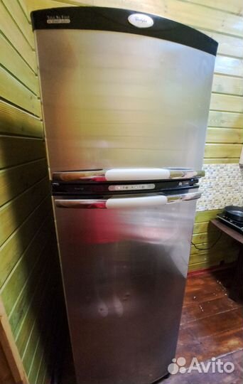 Холодильник бу whirlpool