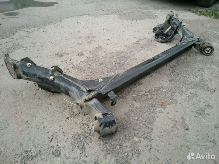 Балка задняя Skoda Rapid под барабан